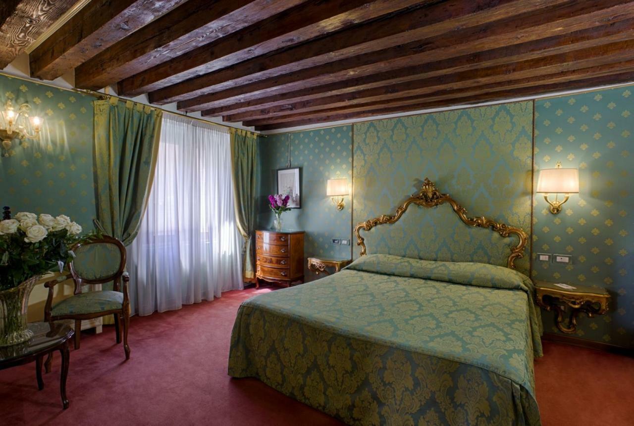 Locanda Vivaldi Venice Exterior photo