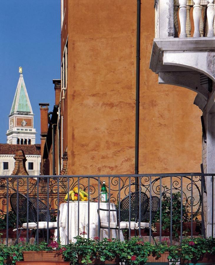 Locanda Vivaldi Venice Exterior photo