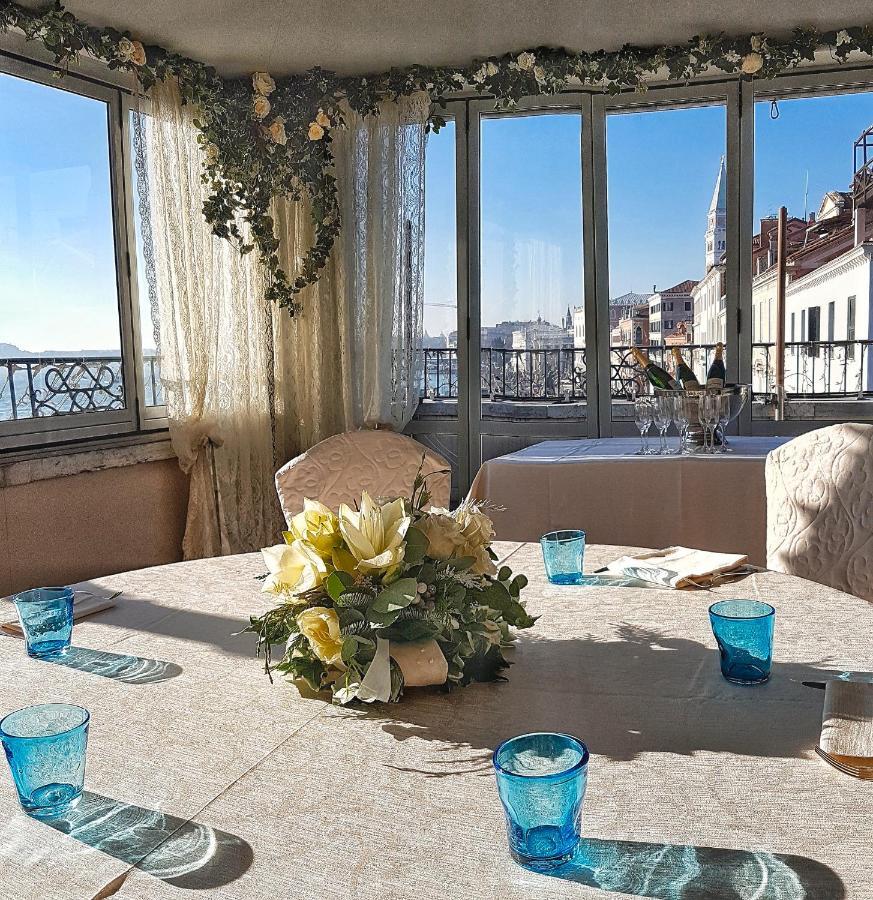 Locanda Vivaldi Venice Exterior photo